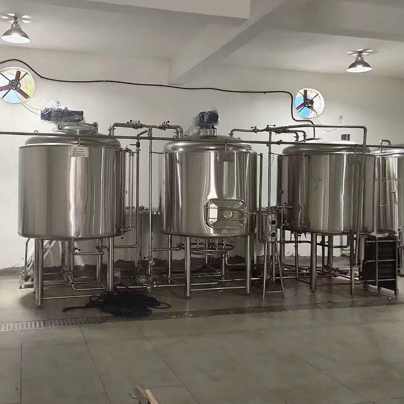 三台精酿啤酒设备厂—如何延长精酿啤酒设备的使用寿命